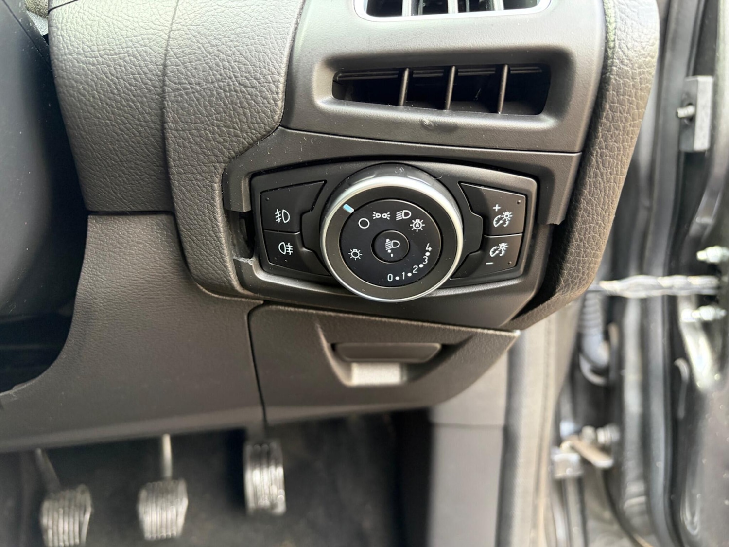 Used Ford Focus for sale - 77657952: Photo 27