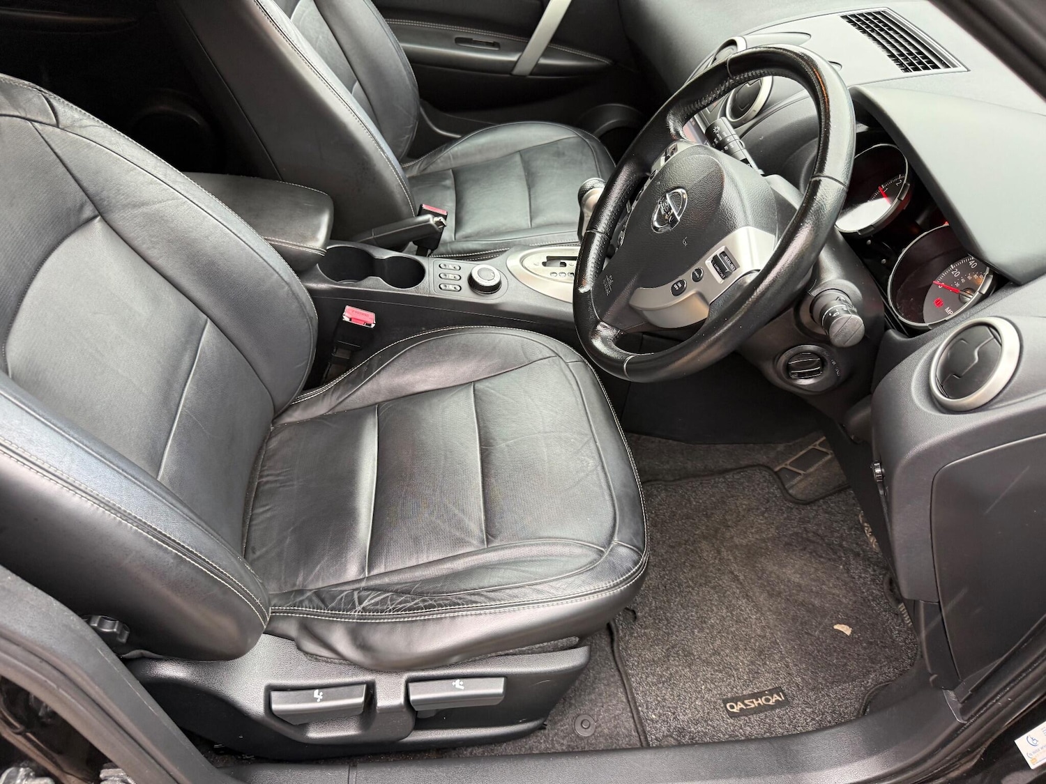 Used Nissan Qashqai 2009 for sale - 76425858: Photo 17