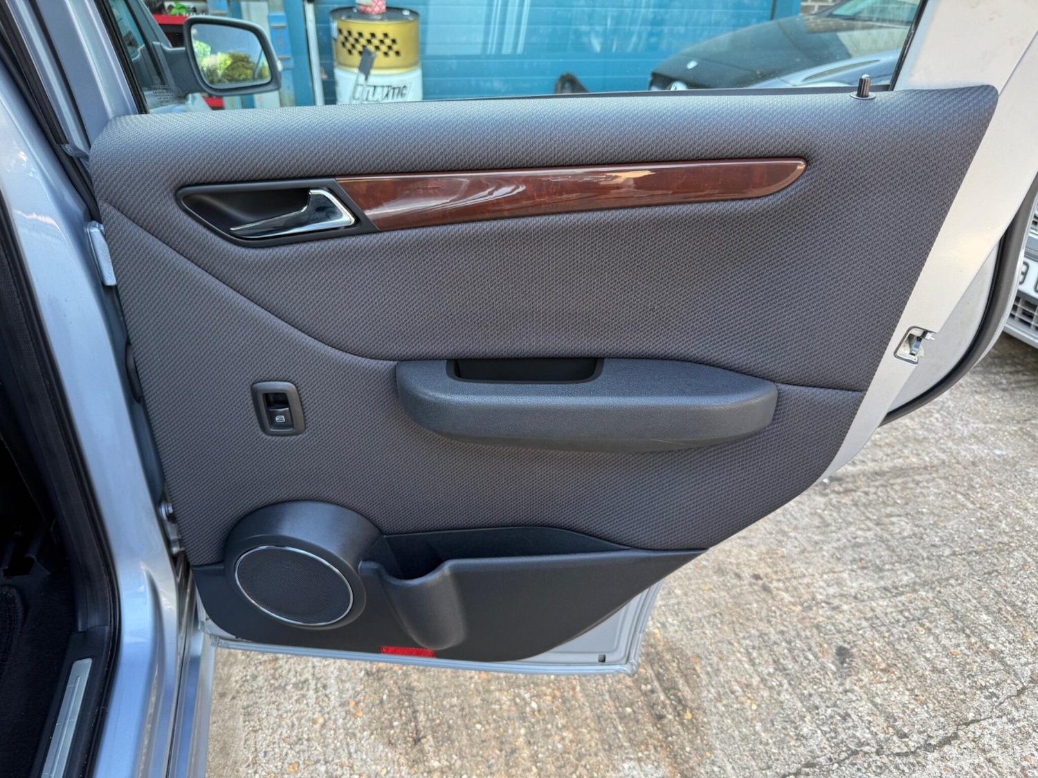 Vehicle 29