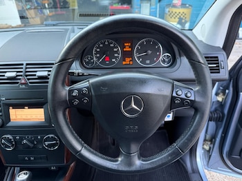 Used Mercedes-Benz A-Class 2010 for sale - 75669744: Photo