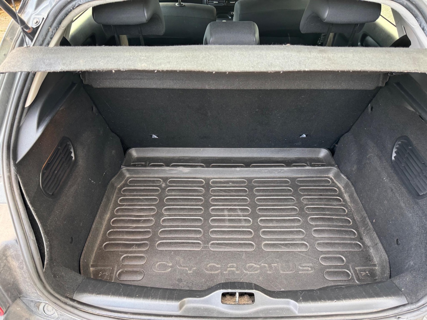 Used Citroen C4 Cactus 2015 for sale - 78020136: Photo 31