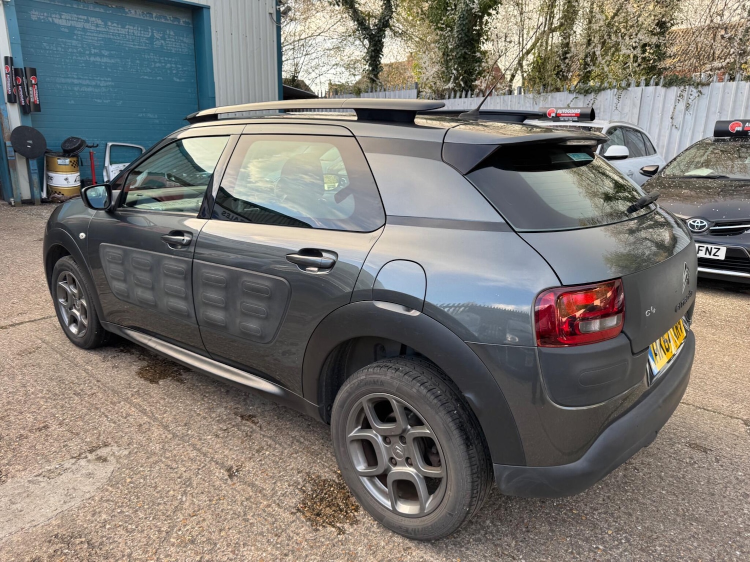 Used Citroen C4 Cactus 2015 for sale - 78020136: Photo 4