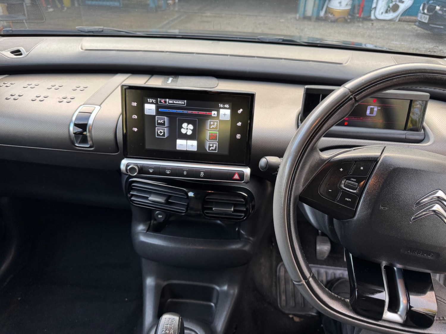 Used Citroen C4 Cactus 2015 for sale - 78020136: Photo 41