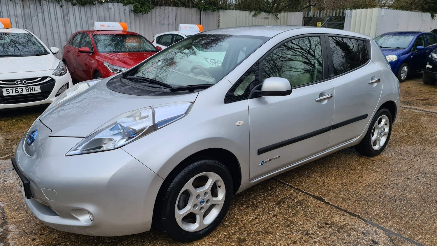 Used Nissan Leaf 2011 for sale - 76099275: Photo 2