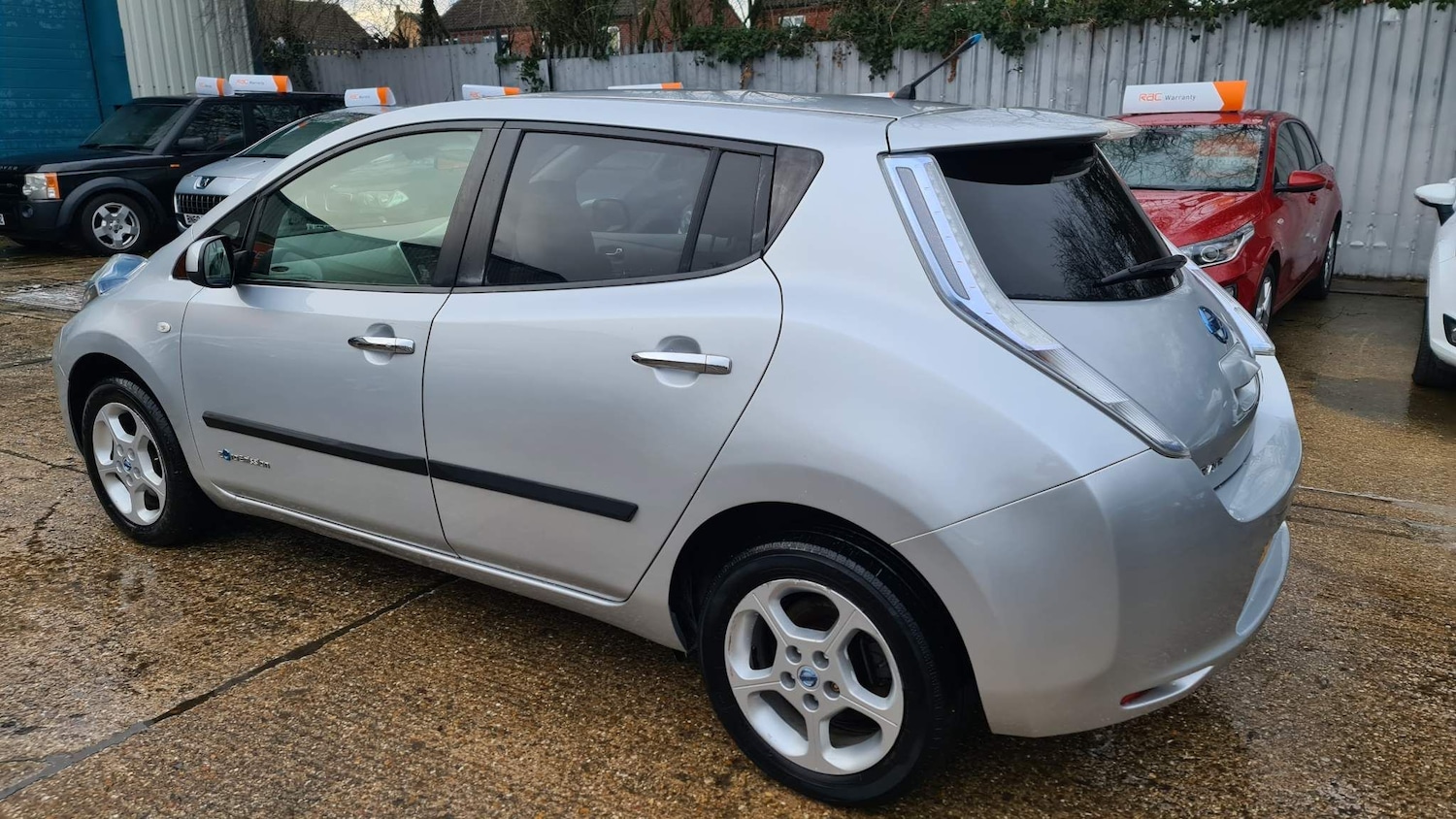 Used Nissan Leaf 2011 for sale - 76099275: Photo 4