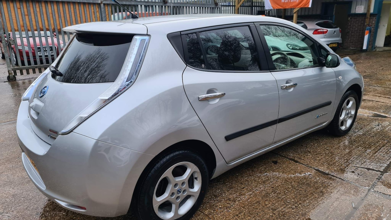 Used Nissan Leaf 2011 for sale - 76099275: Photo 9