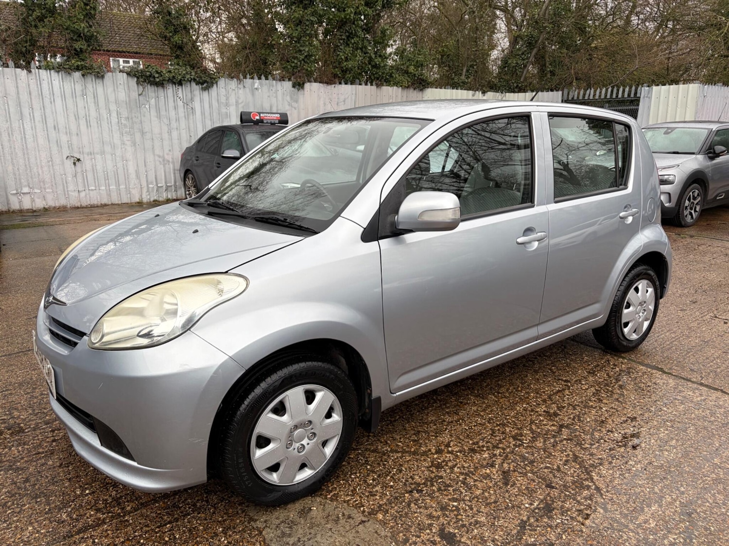 Used Perodua MYVI 2009 for sale - 77510720: Photo 4