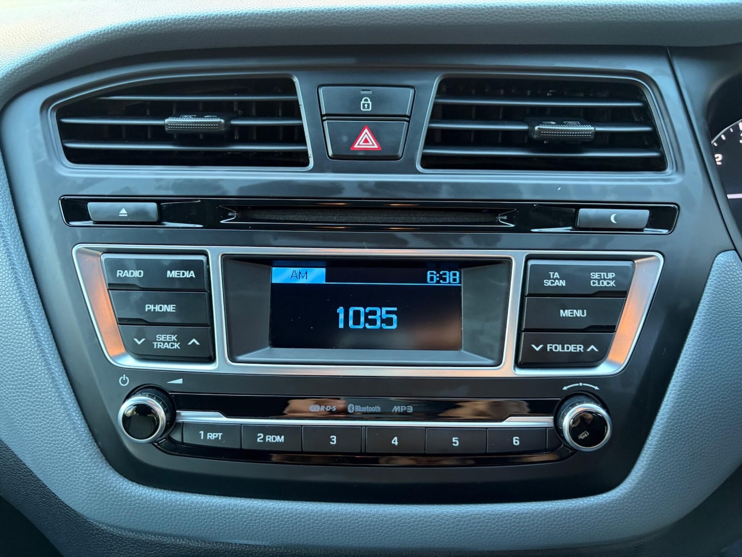 Used Hyundai i20 2016 for sale - 77723905: Photo 30