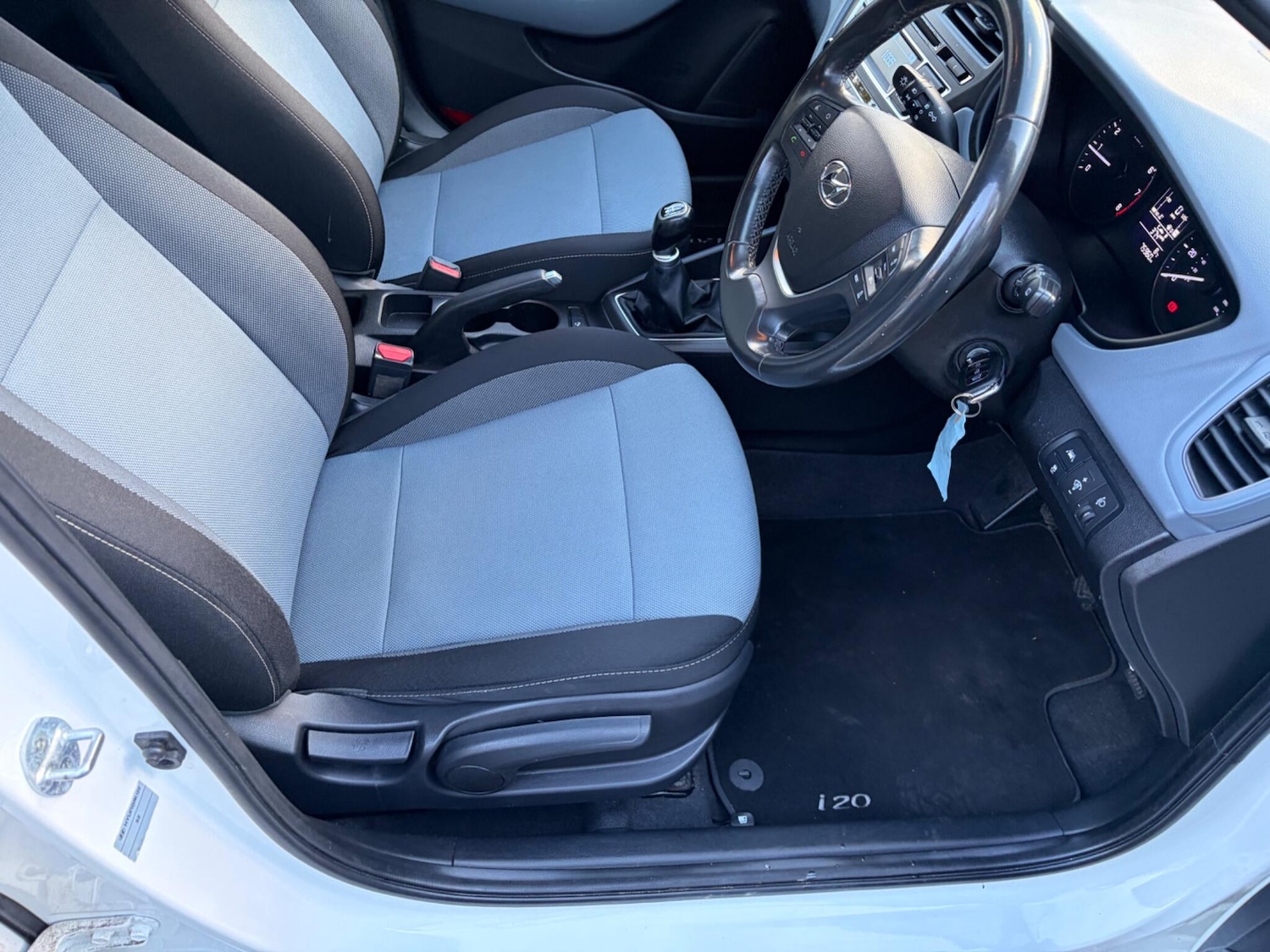 Used Hyundai i20 2016 for sale - 77723905: Photo 35