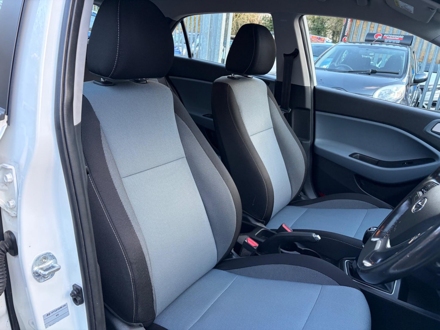 Used Hyundai i20 2016 for sale - 77723905: Photo 36