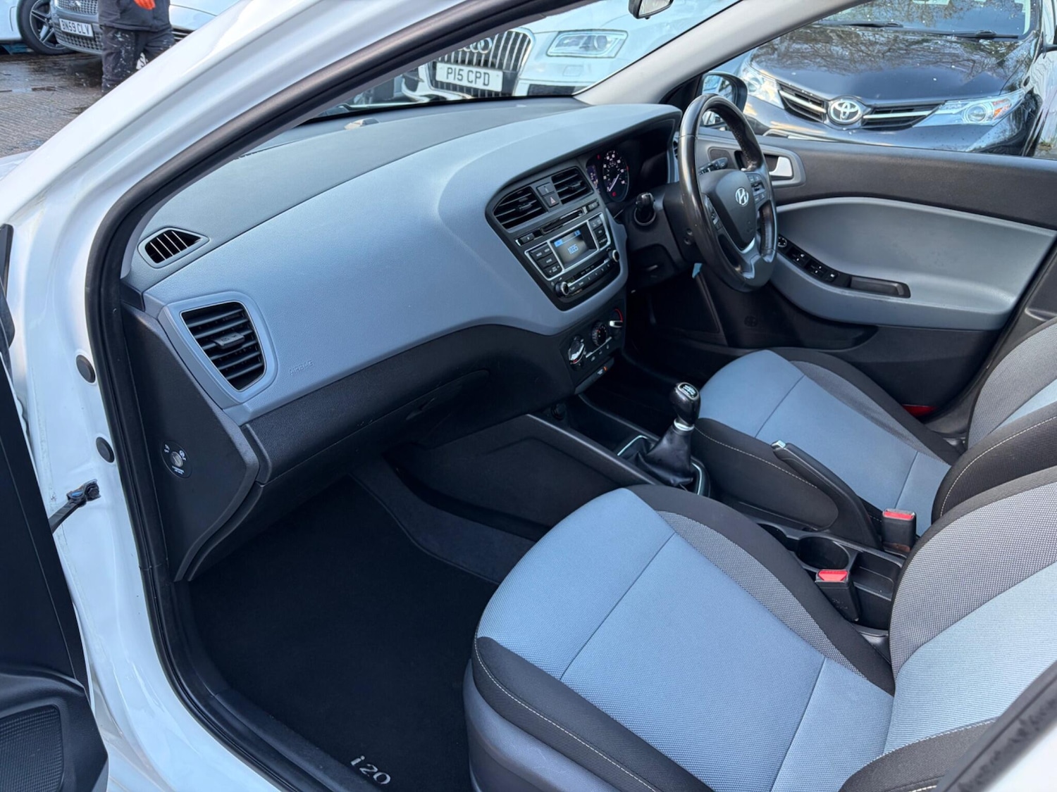 Used Hyundai i20 2016 for sale - 77723905: Photo 40