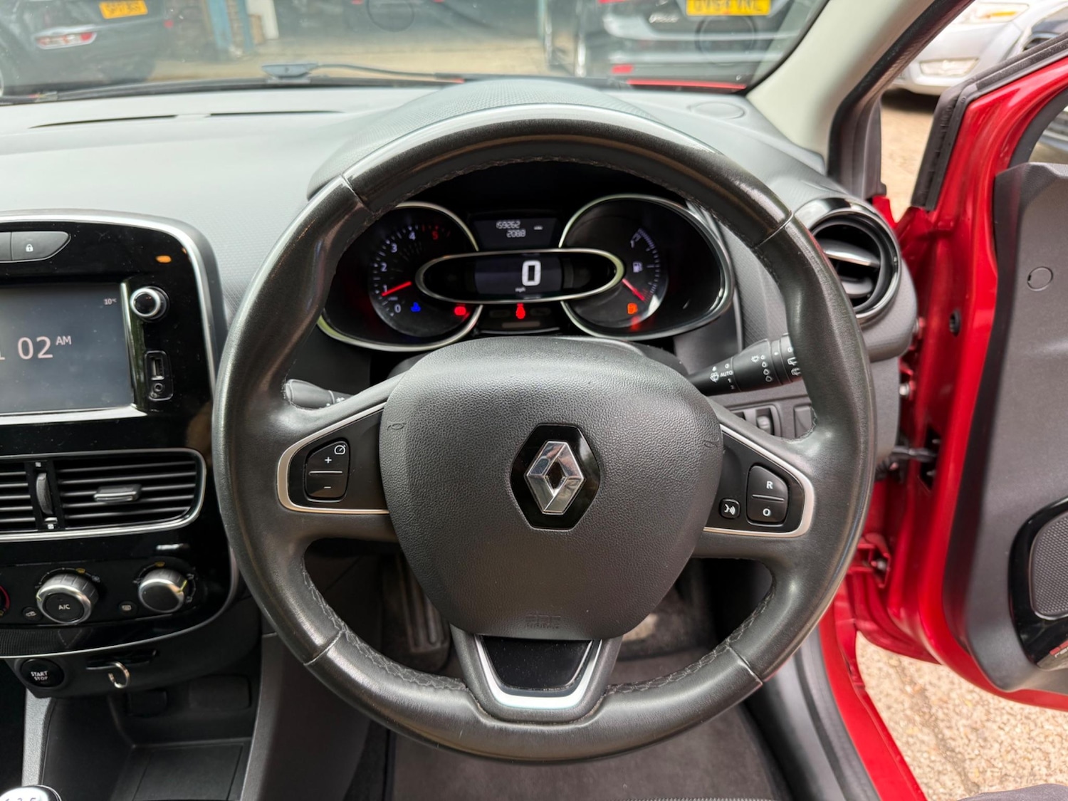 Used Renault Clio 2017 for sale - 76988835: Photo 14