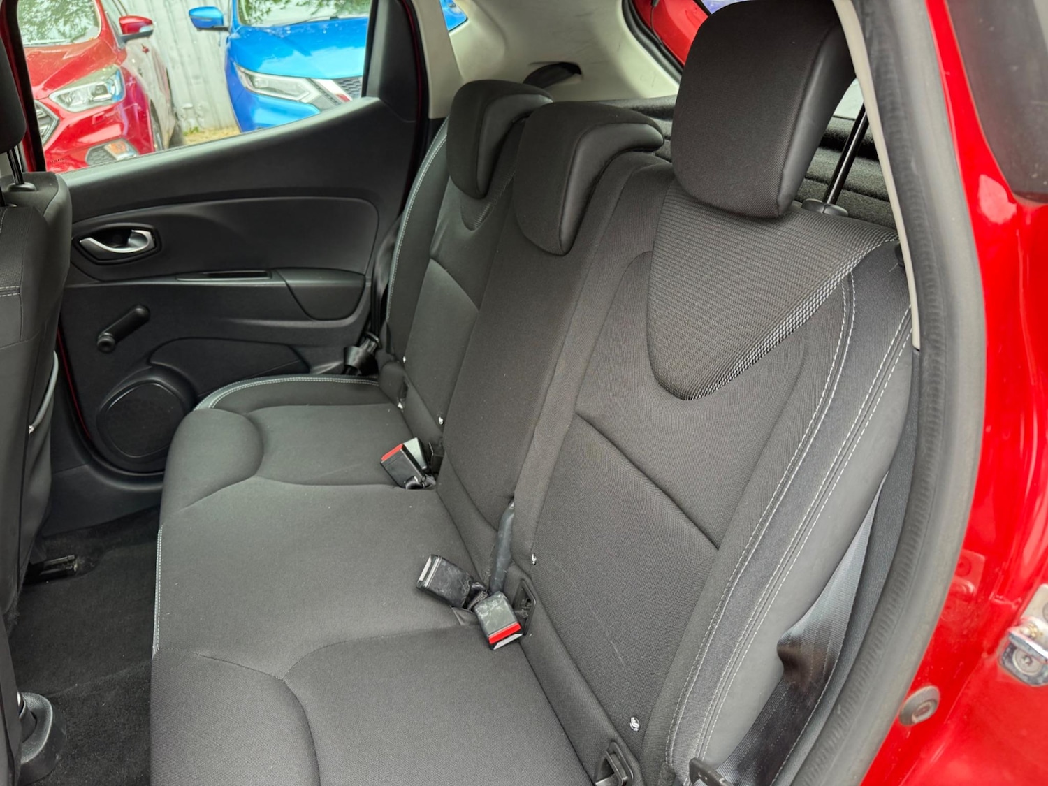 Used Renault Clio 2017 for sale - 76988835: Photo 30