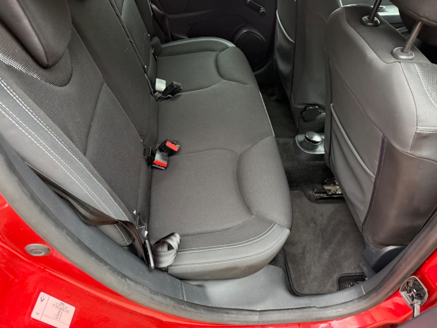 Used Renault Clio 2017 for sale - 76988835: Photo 33