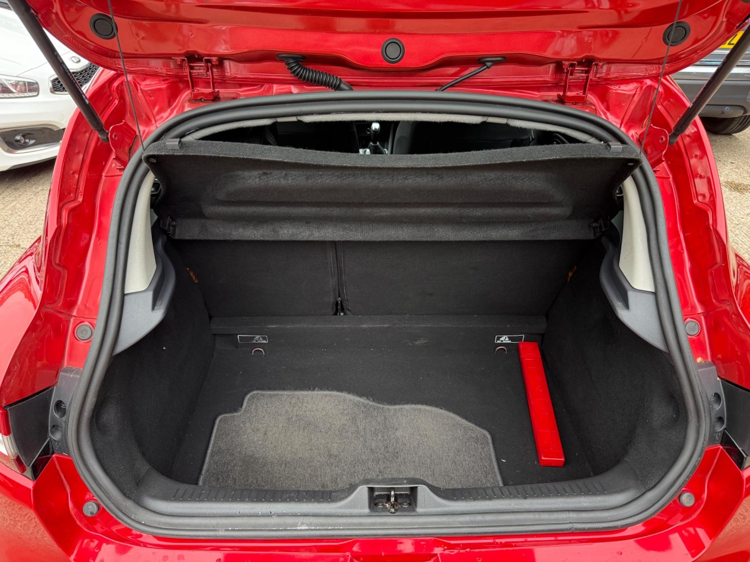 Used Renault Clio 2017 for sale - 76988835: Photo 35