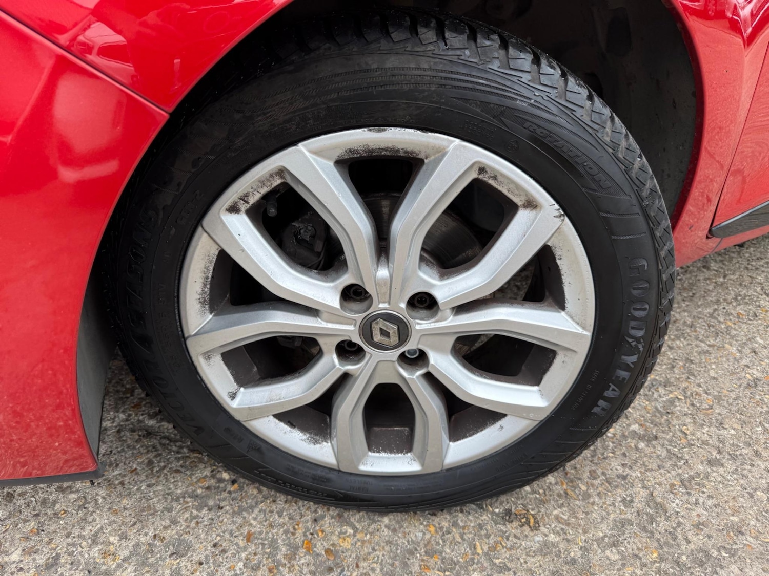 Used Renault Clio 2017 for sale - 76988835: Photo 38