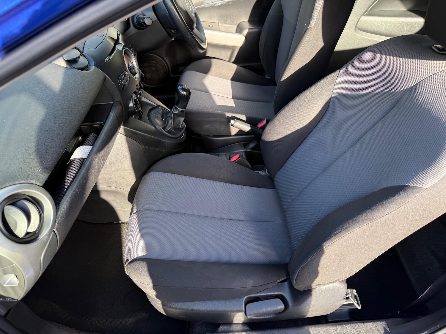 Used Mazda Mazda2 for sale - 76440473: Photo 35