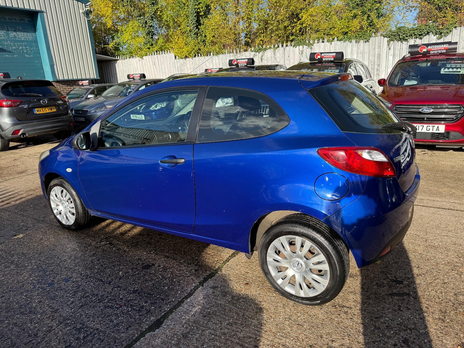 Used Mazda Mazda2 for sale - 76440473: Photo 4