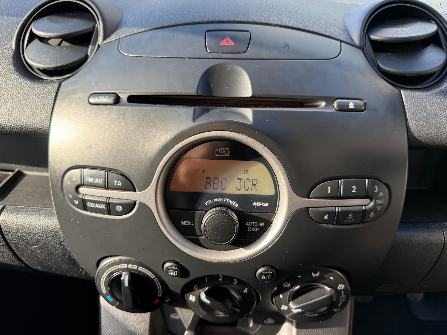 Used Mazda Mazda2 for sale - 76440473: Photo 44