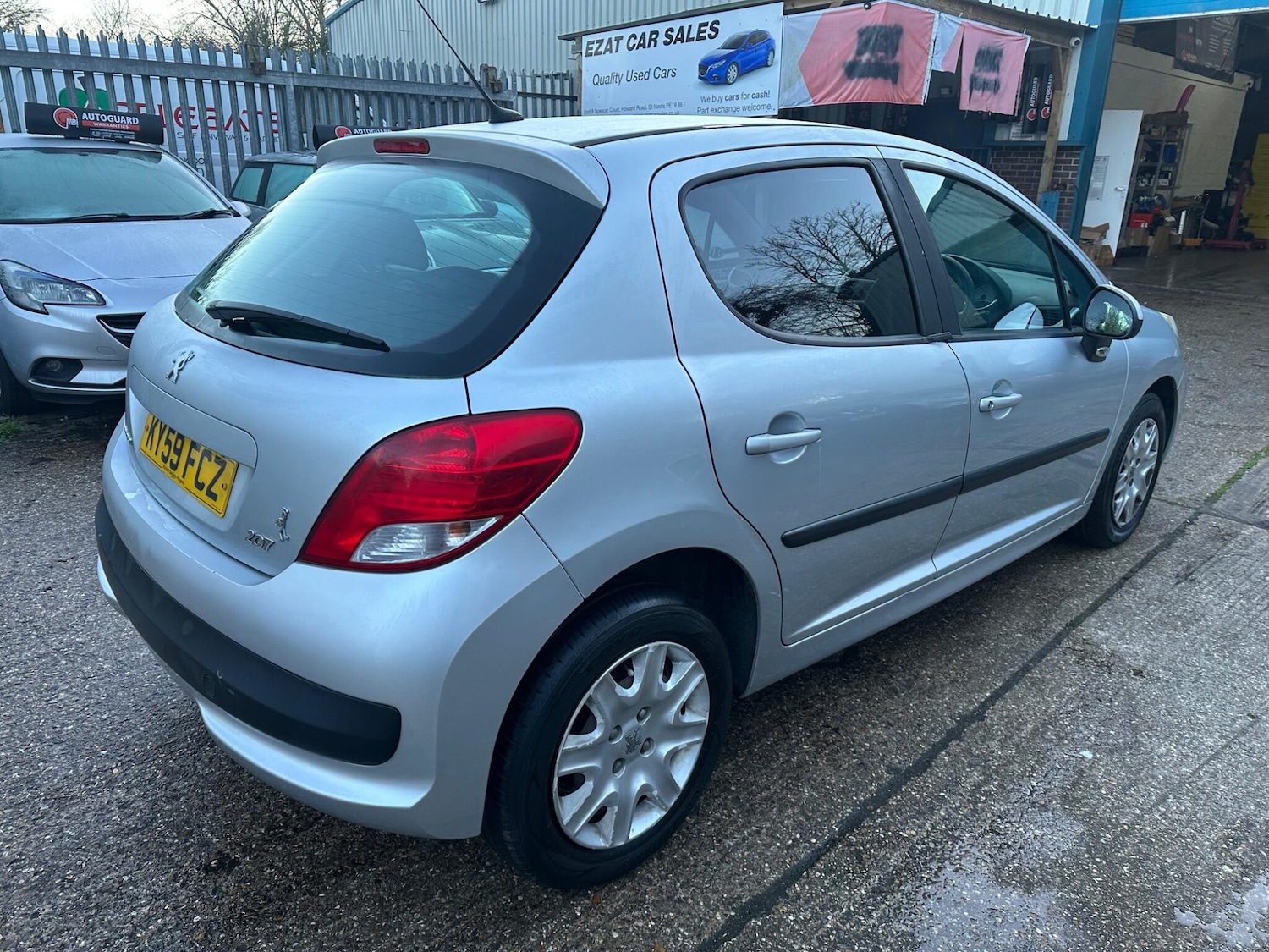 Used Peugeot 207 2009 for sale - 77029030: Photo 10