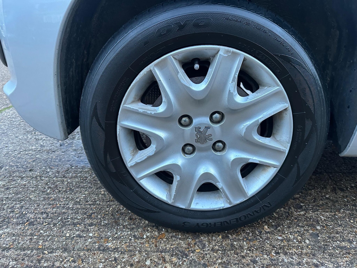 Used Peugeot 207 2009 for sale - 77029030: Photo 28