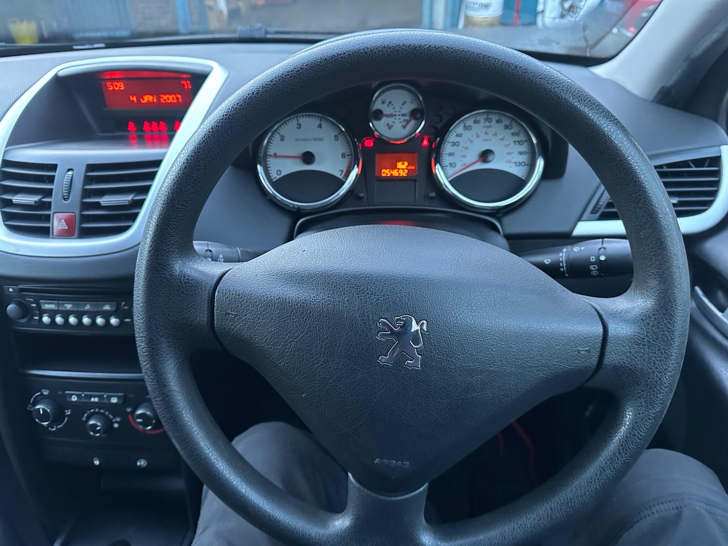 Used Peugeot 207 2009 for sale - 77029030: Photo 31