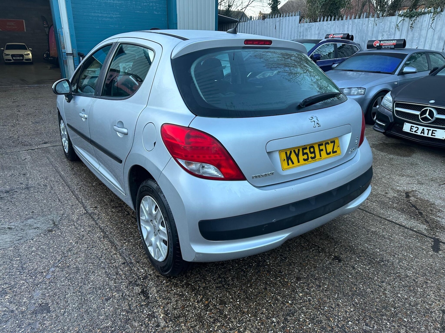 Used Peugeot 207 2009 for sale - 77029030: Photo 7