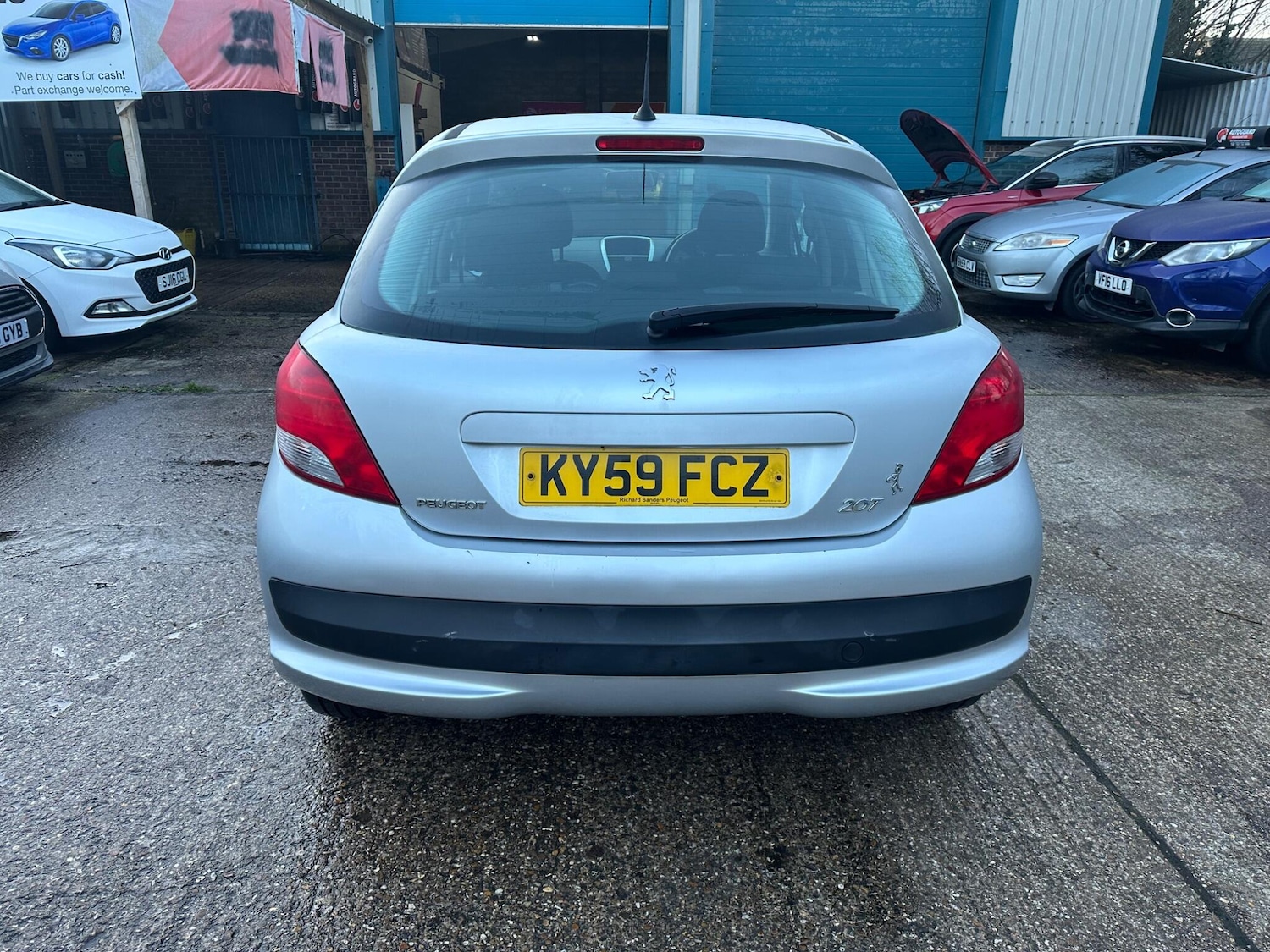 Used Peugeot 207 2009 for sale - 77029030: Photo 8