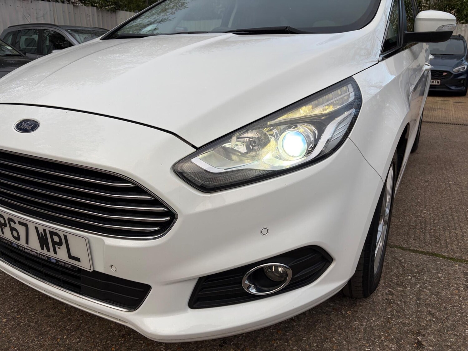 Used Ford S-Max 2017 for sale - 77839843: Photo 15