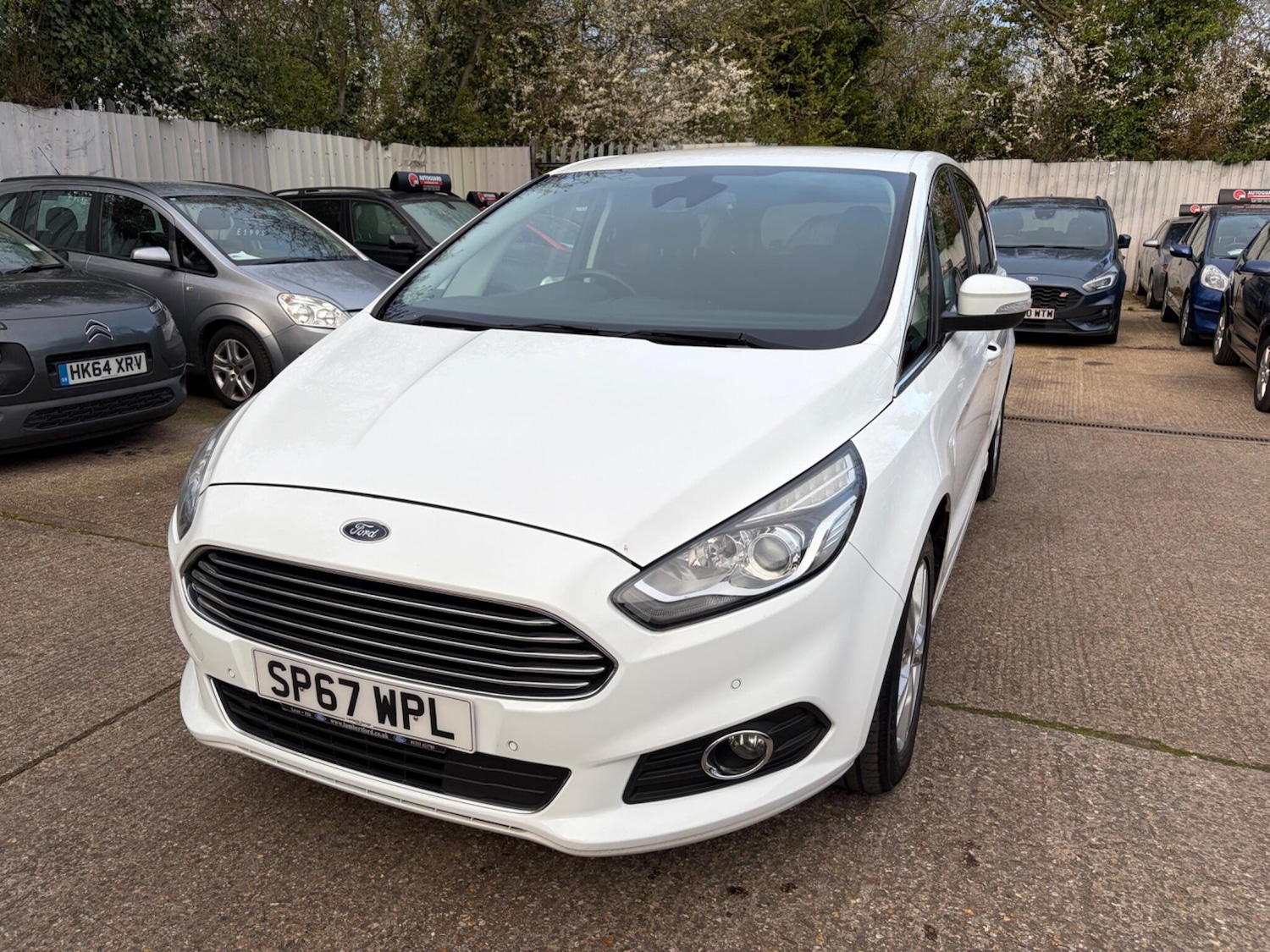 Used Ford S-Max 2017 for sale - 77839843: Photo 3