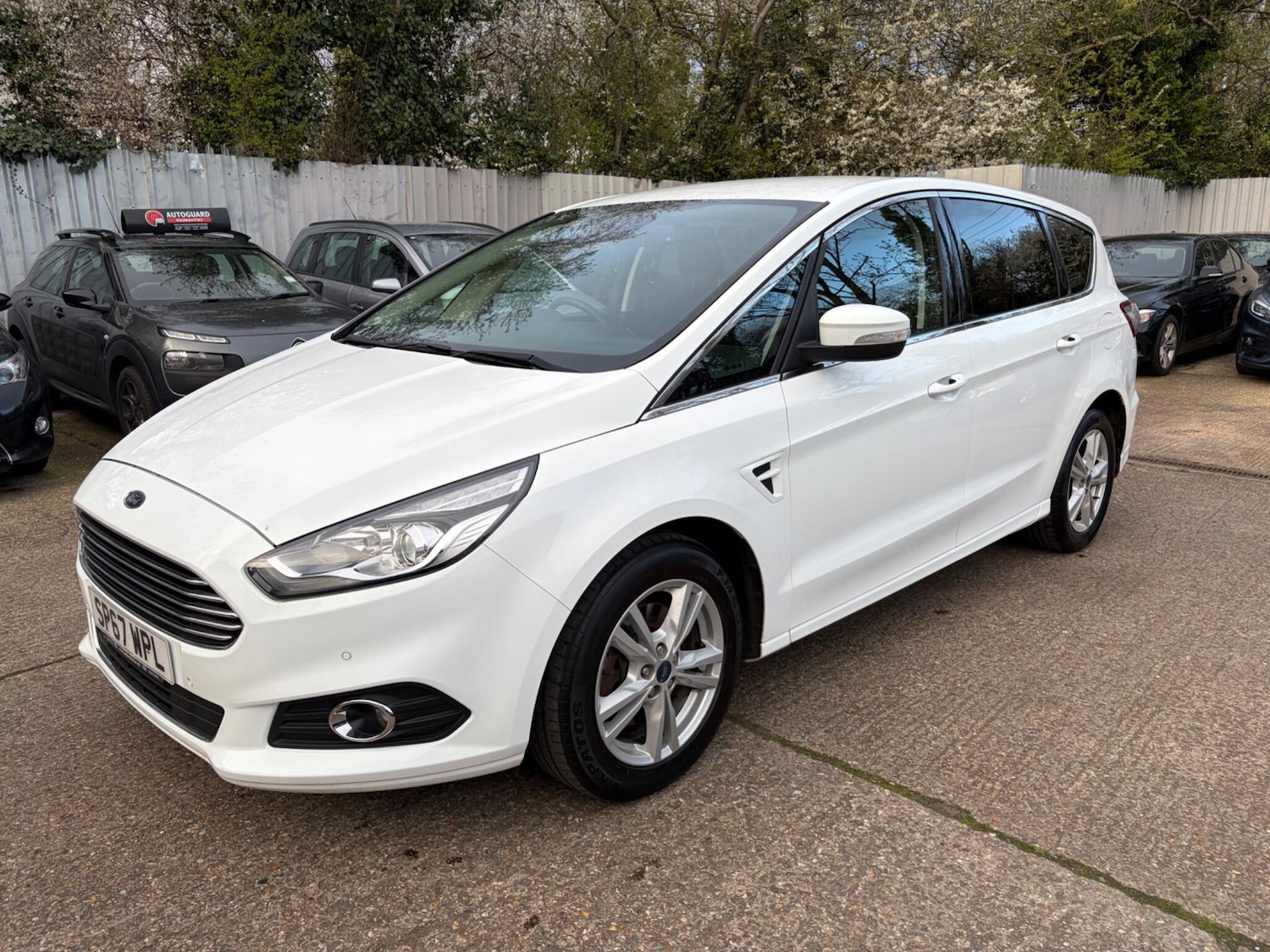 Used Ford S-Max 2017 for sale - 77839843: Photo 4