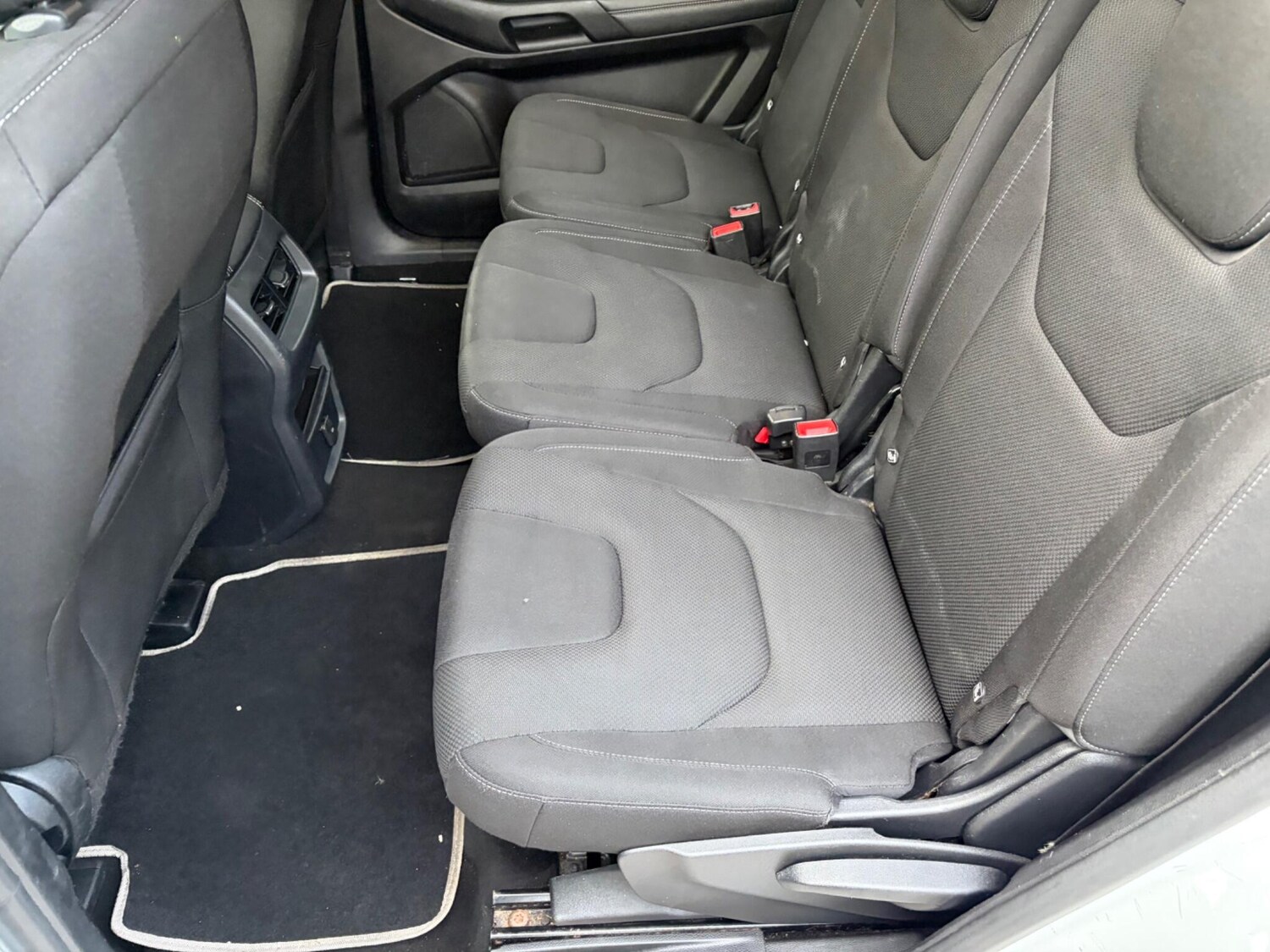 Used Ford S-Max 2017 for sale - 77839843: Photo 46