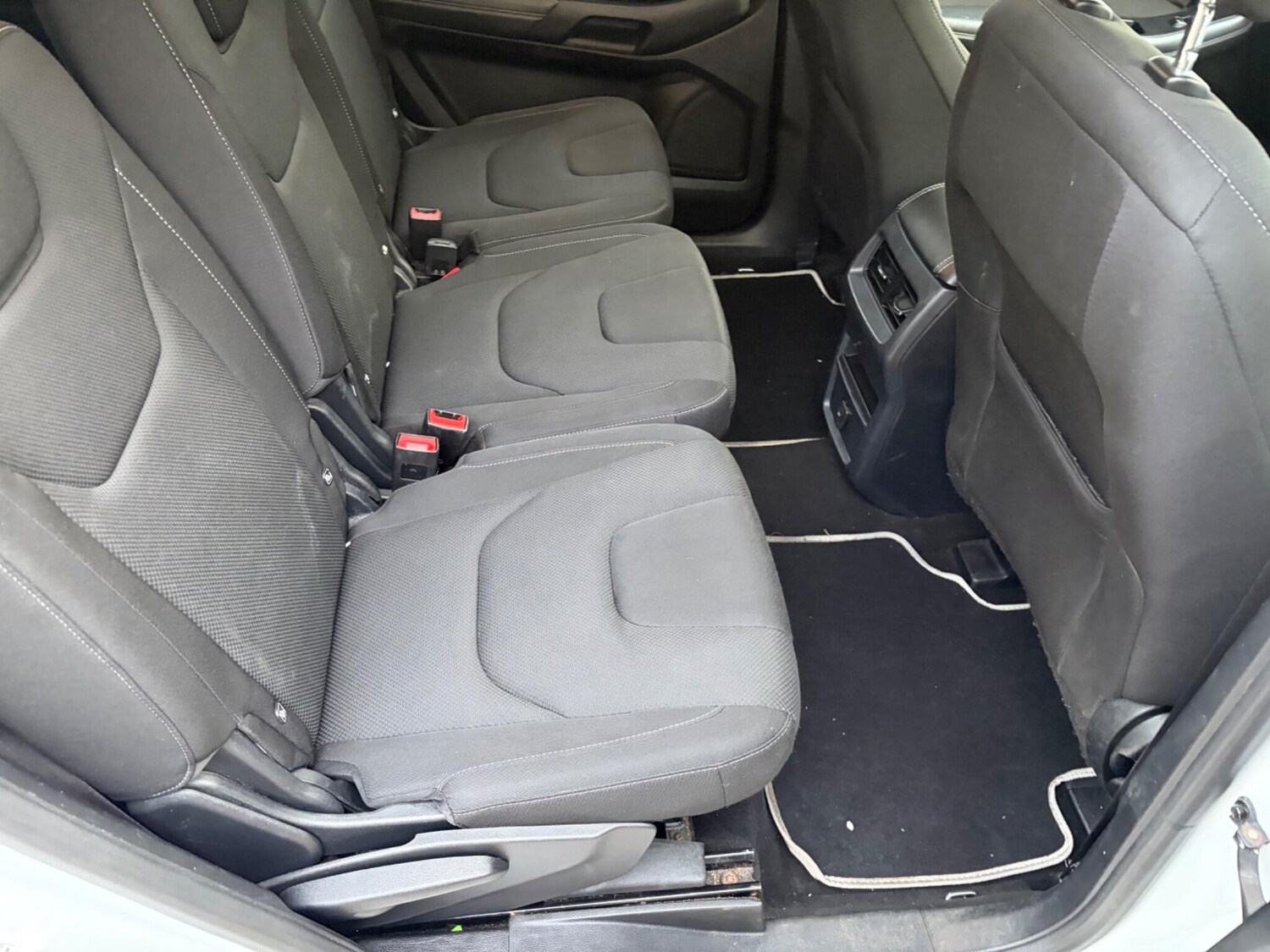 Used Ford S-Max 2017 for sale - 77839843: Photo 53