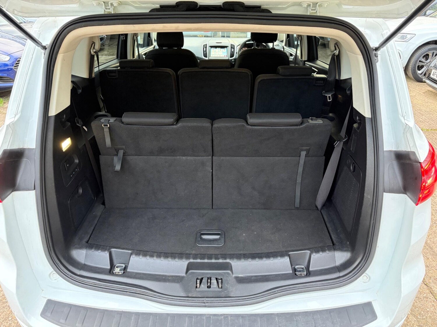 Used Ford S-Max 2017 for sale - 77839843: Photo 58