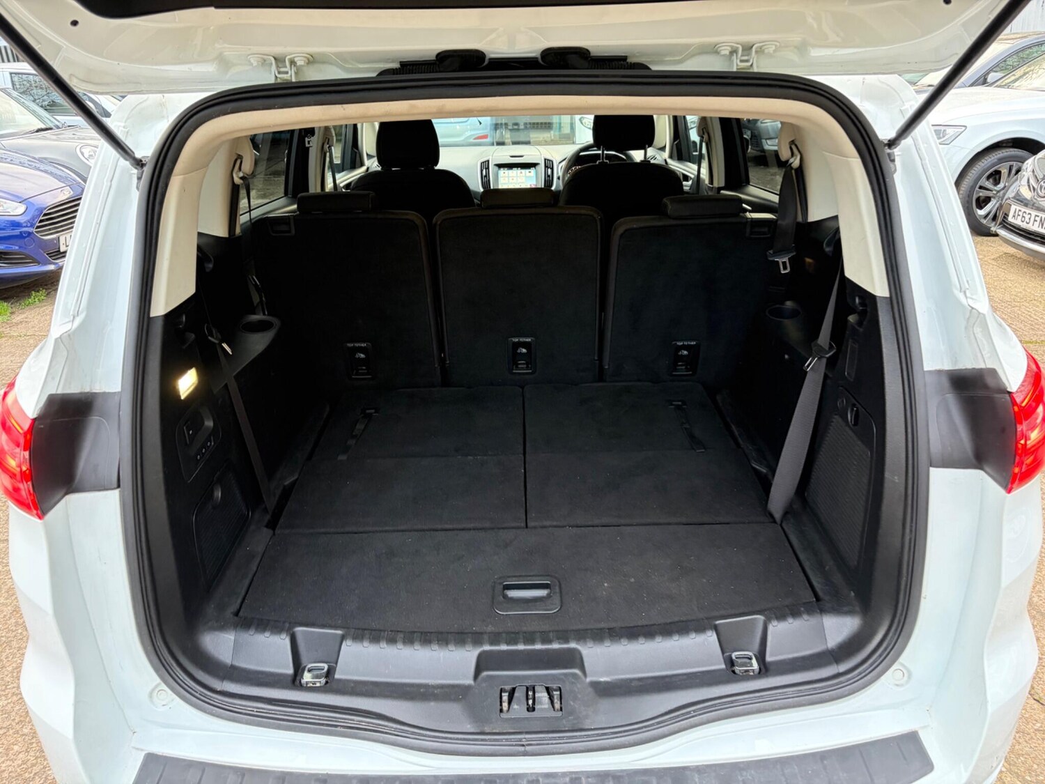 Used Ford S-Max 2017 for sale - 77839843: Photo 59