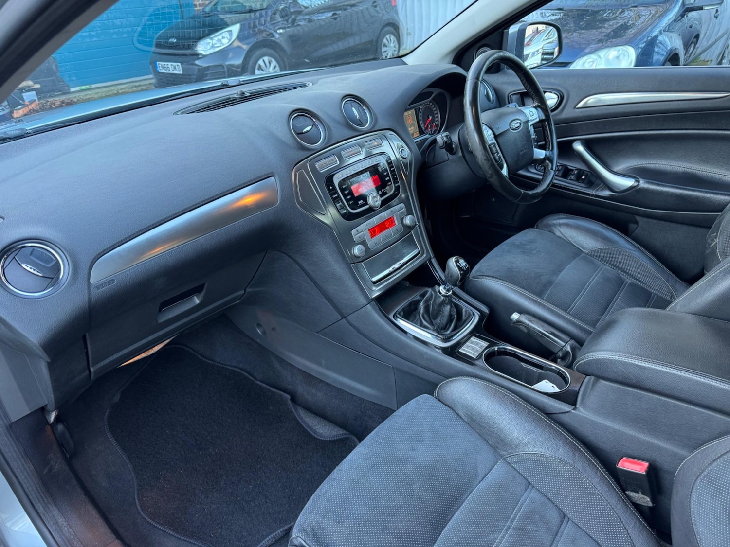 Used Ford Mondeo 2009 for sale - 76989503: Photo 24