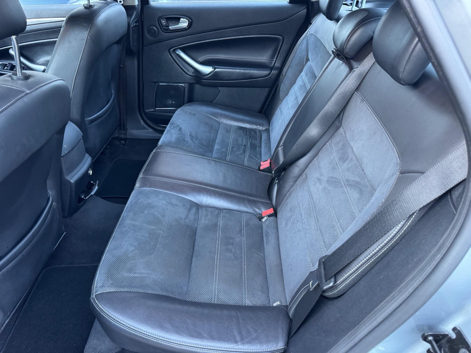 Used Ford Mondeo 2009 for sale - 76989503: Photo 26