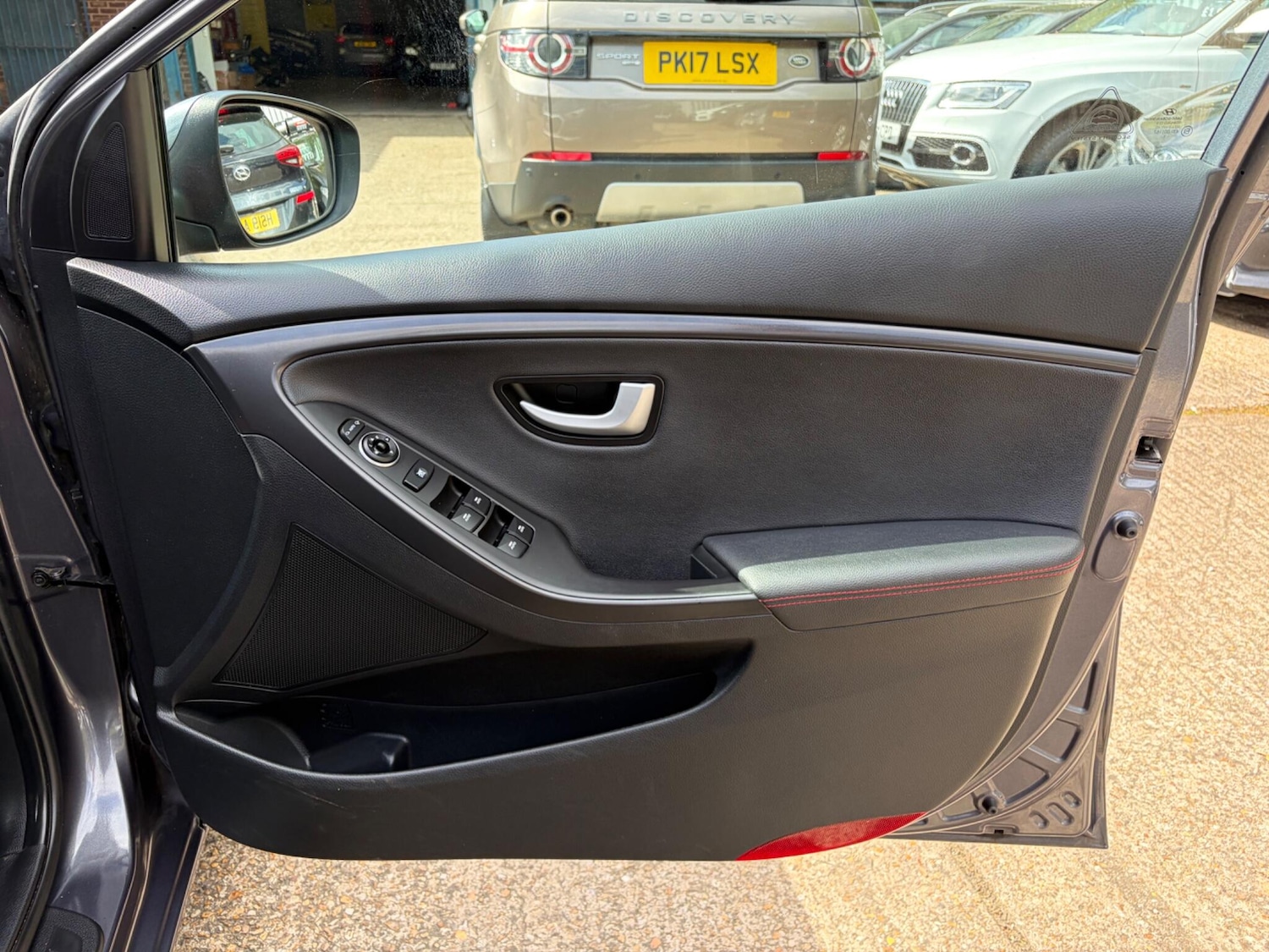 Used Hyundai i30 2016 for sale - 78204079: Photo 32