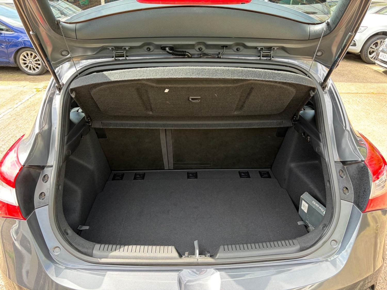 Used Hyundai i30 2016 for sale - 78204079: Photo 51