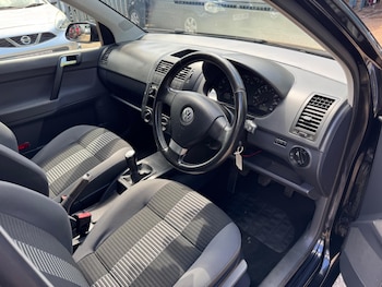 Used Volkswagen Polo 2009 for sale - 79441862: Photo