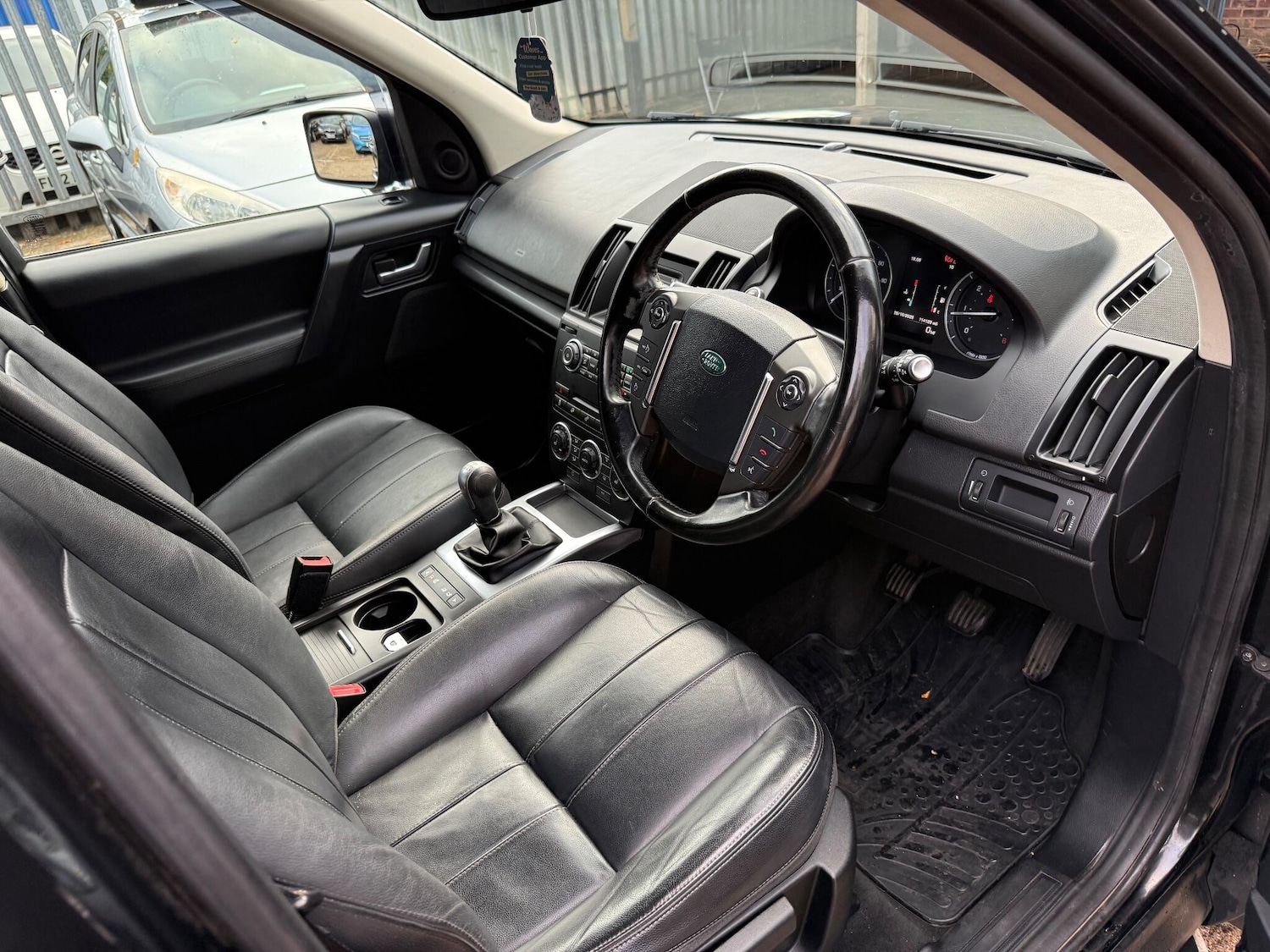 Used Land Rover Freelander 2 2013 for sale - 76349276: Photo 16