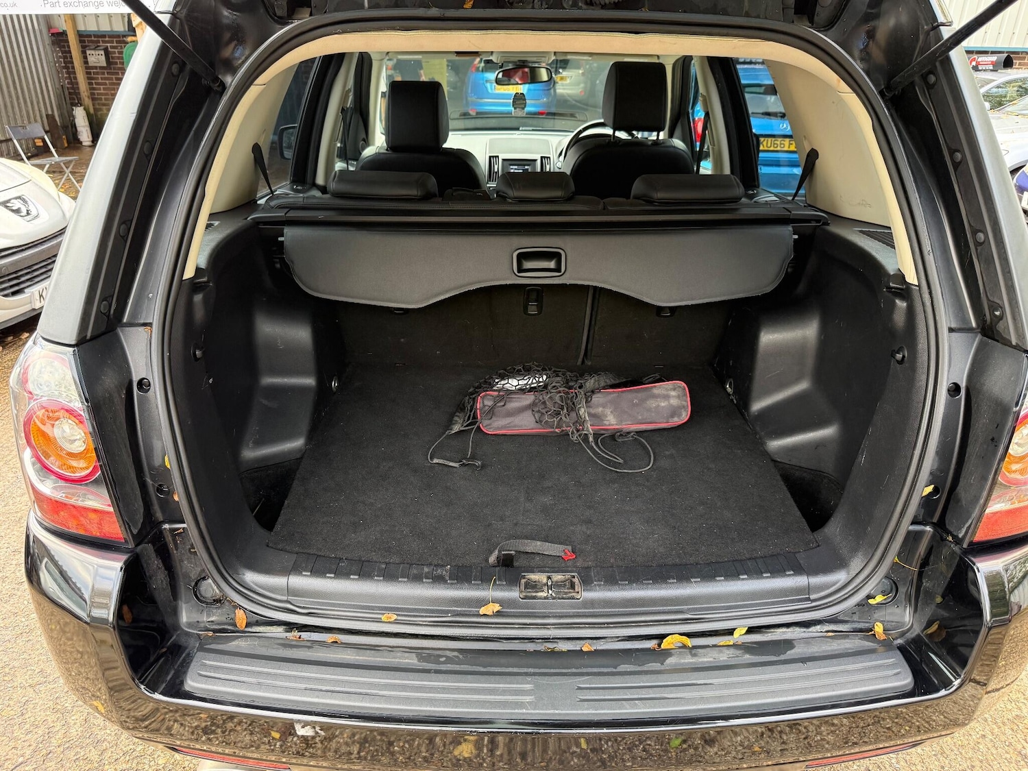 Used Land Rover Freelander 2 2013 for sale - 76349276: Photo 42