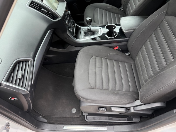Used Ford Galaxy 2017 for sale - 75508331: Photo 41