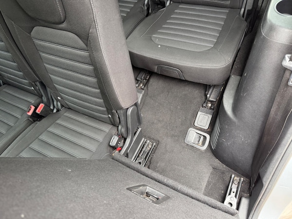 Used Ford Galaxy 2017 for sale - 75508331: Photo 49