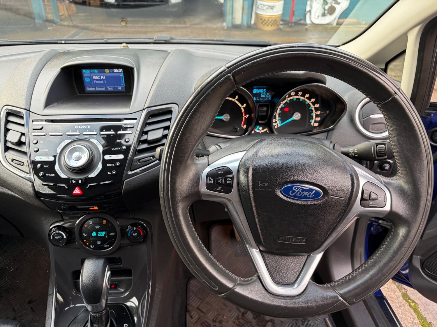 Used Ford Fiesta 2014 for sale - 77253931: Photo 27