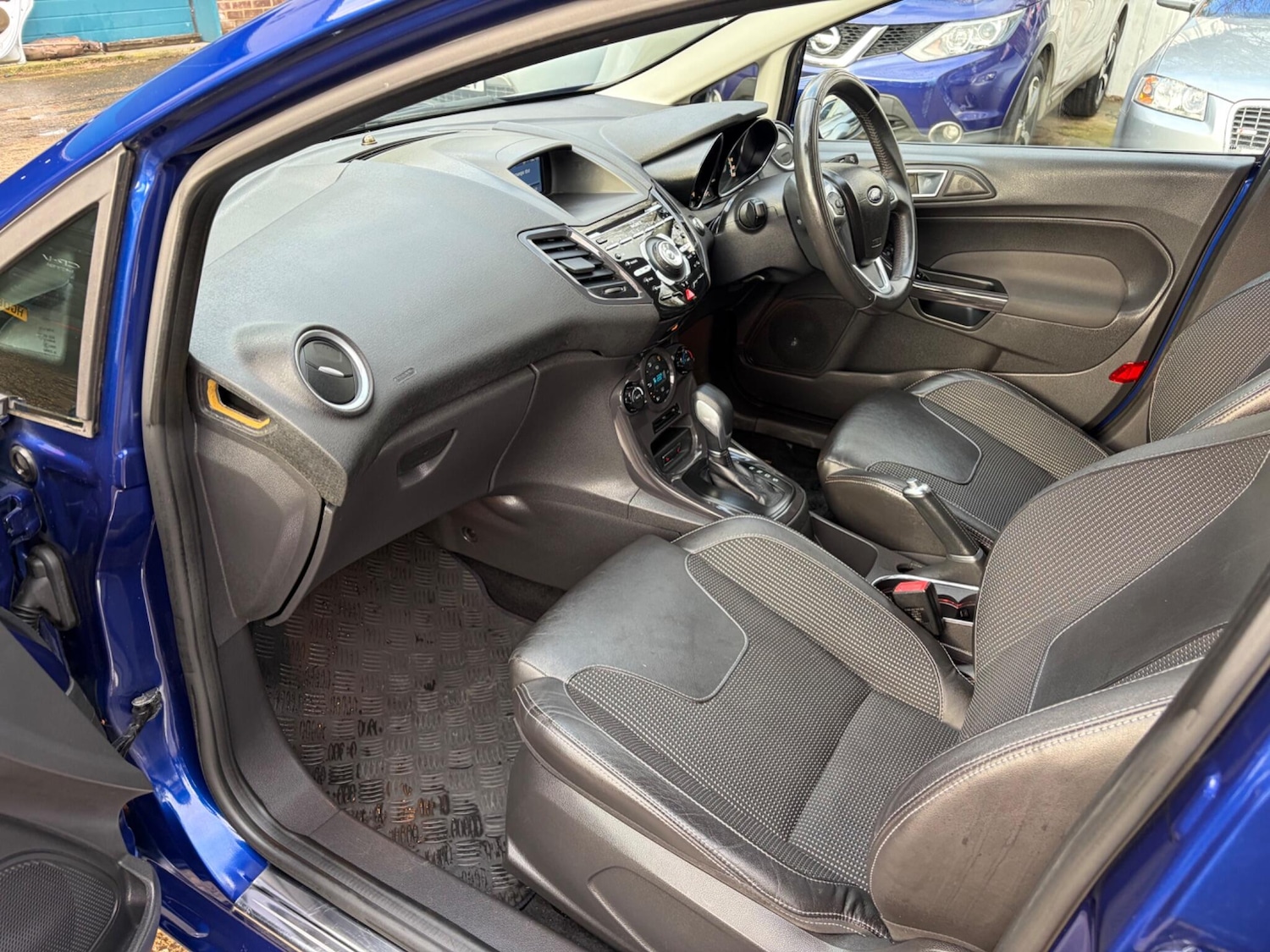 Used Ford Fiesta 2014 for sale - 77253931: Photo 35