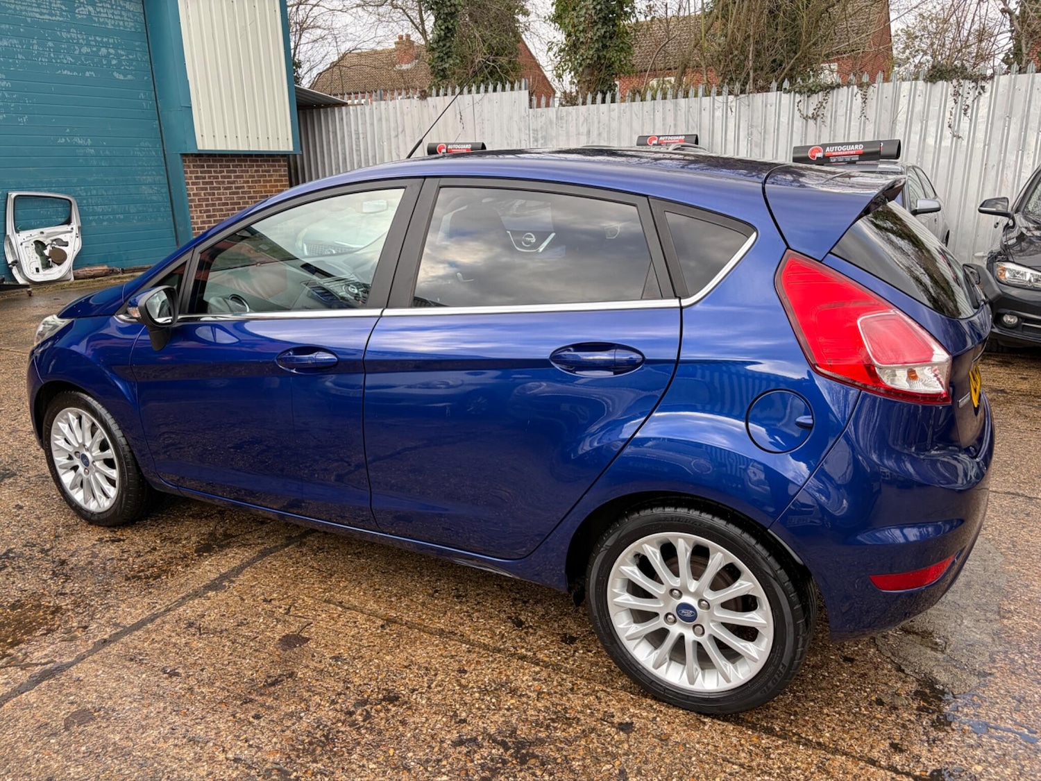 Used Ford Fiesta 2014 for sale - 77253931: Photo 6