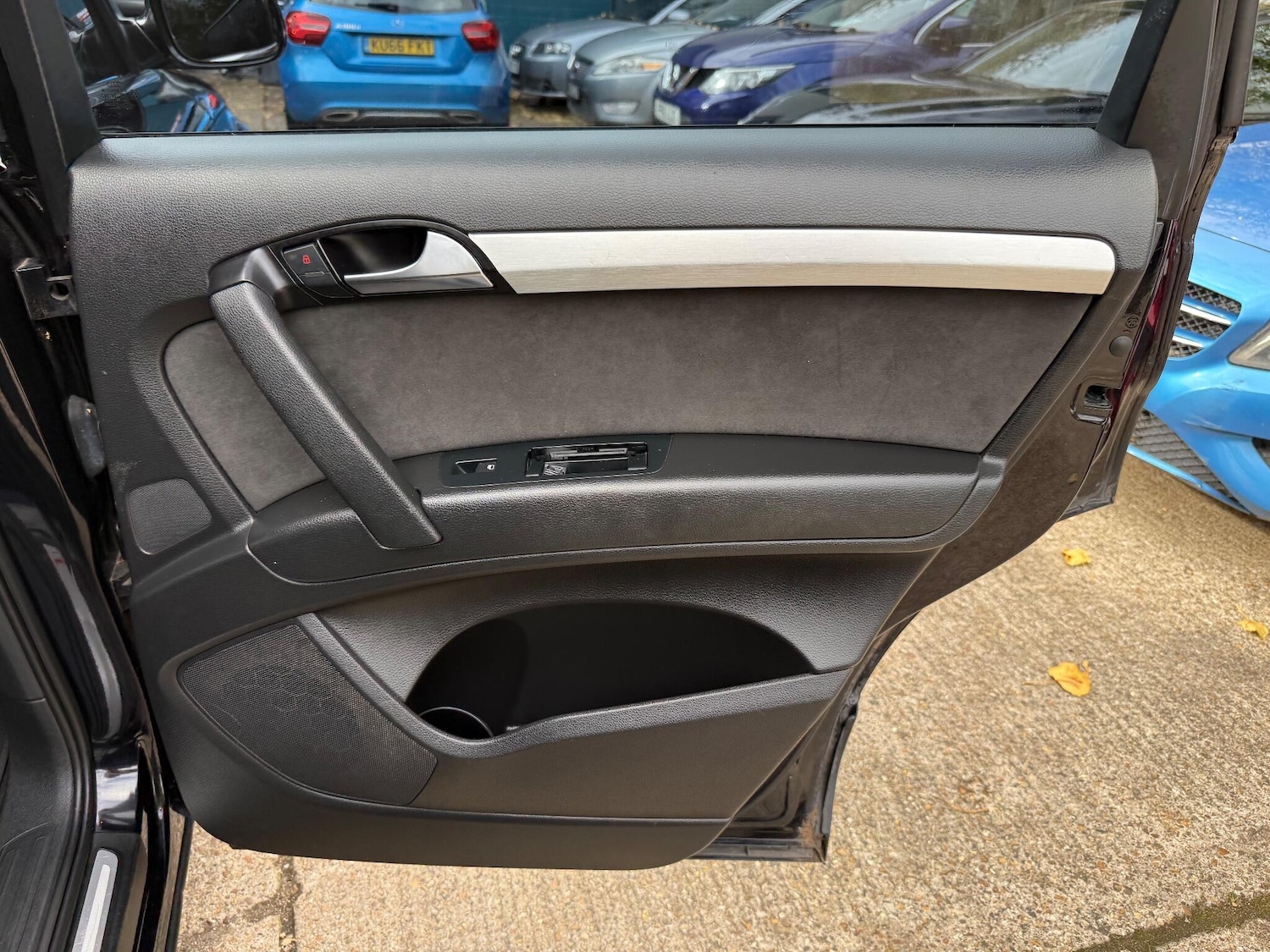 Used Audi Q7 2009 for sale - 76527978: Photo 38