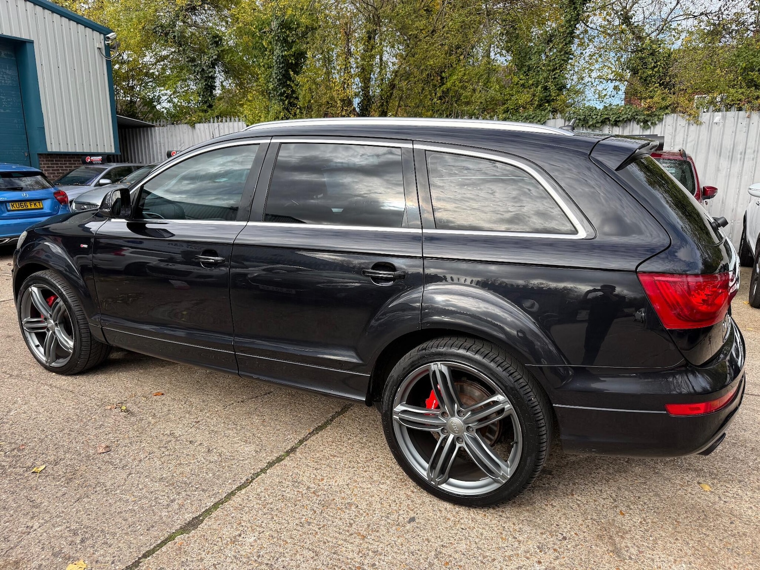 Used Audi Q7 2009 for sale - 76993944: Photo 4