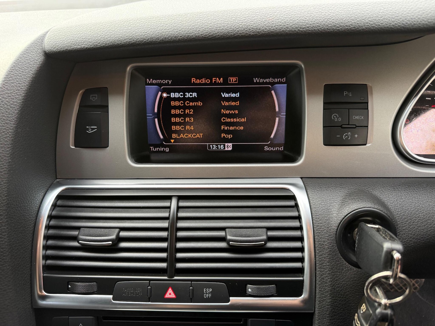 Used Audi Q7 2009 for sale - 76993944: Photo 44